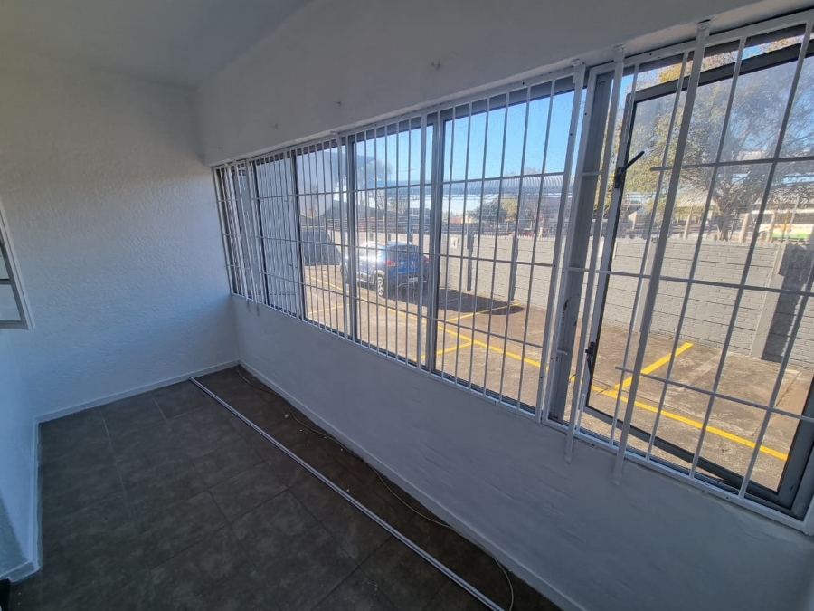 To Let 1 Bedroom Property for Rent in Mowbray Western Cape